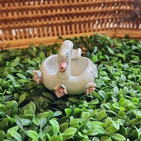 Vintage Porcelain Floral Swan Ash Tray Sphinx Japan Coquette Bridal - Picture 7 of 12